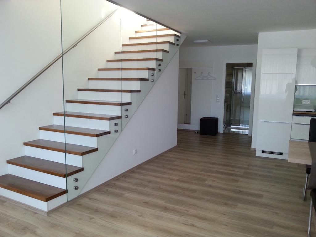 Penthouse Griemann 2 Fuer Max 4 Personen Mit Eigener Grosser Dachterrasse Zum Relaxen! Illmitz Exterior photo